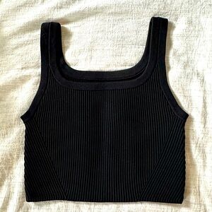 CUTS | Coreflex crop top in size SMALL, color BLACK